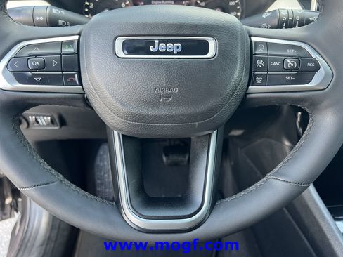 Used 2024 Jeep Compass Limited AWD/4WD image 12