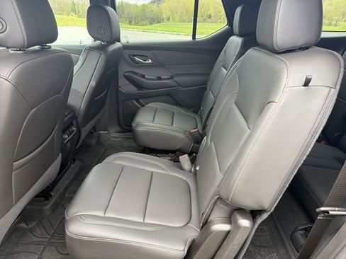 Used 2023 Chevrolet Traverse LT w/ LPO, Floor Liner Package AWD/4WD image 26