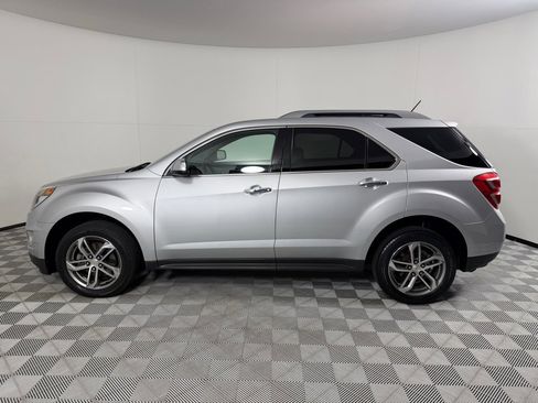 Used 2017 Chevrolet Equinox Premier w/ Enhanced Convenience Package AWD/4WD image 7