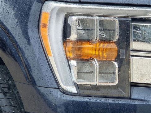 Used 2022 Ford F150 Lariat image 4