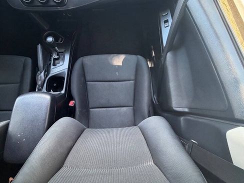 Used 2016 Toyota RAV4 LE FWD image 14