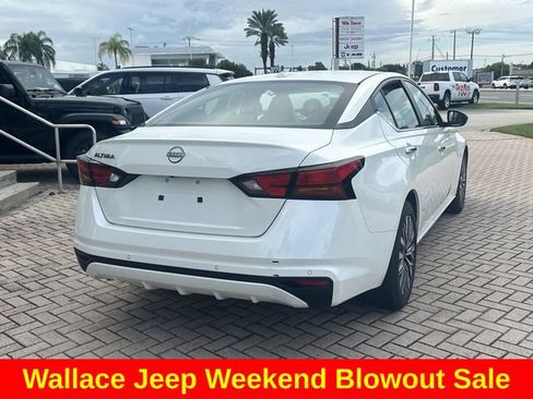 Used 2025 Nissan Altima 2.5 SV FWD image 7