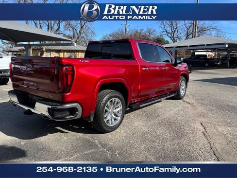 Used 2022 GMC Sierra 1500 SLT image 5