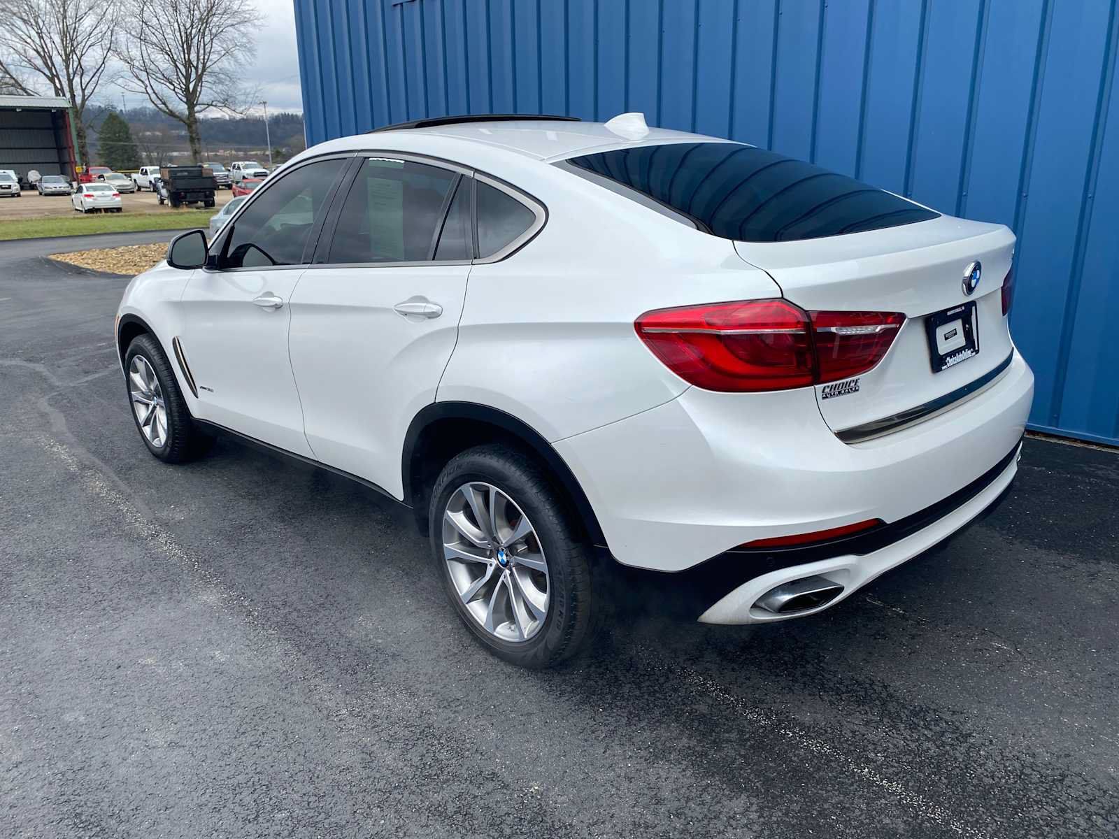 Used 2018 BMW X6 M50i AWD/4WD image 3