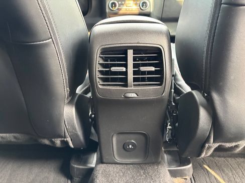 Used 2025 Ford Escape ST-Line Select AWD/4WD image 49