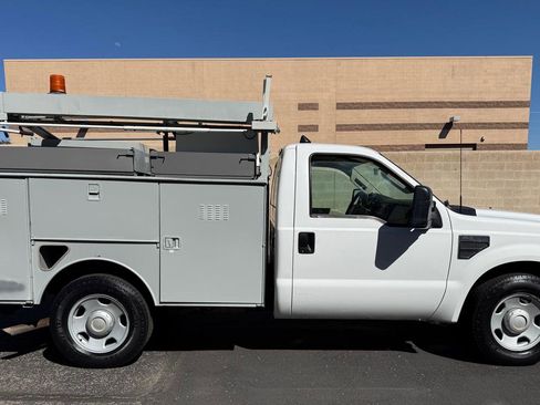 Used 2008 Ford F350 XL image 4