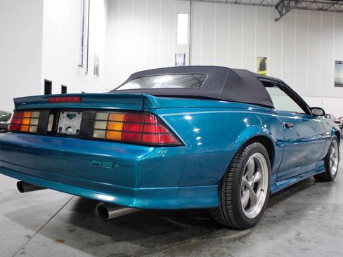 Used 1991 Chevrolet Camaro RS image 23