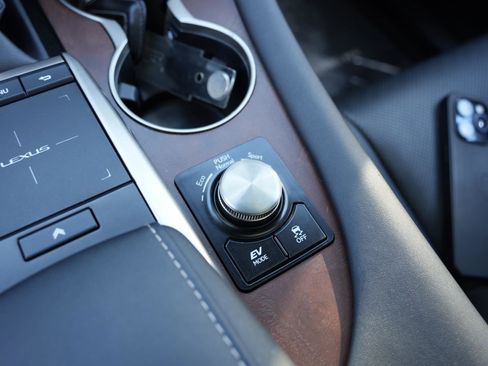 Used 2021 Lexus RX 450hL AWD w/ Premium Package image 16