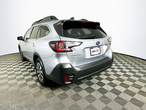Used 2020 Subaru Outback Premium image 7
