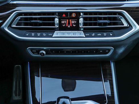 Used 2023 BMW X5 xDrive40i w/ M Sport Package image 17