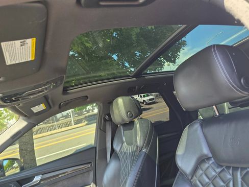 Used 2019 Audi SQ5 Premium Plus w/ Premium Plus Package AWD/4WD image 20