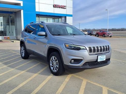 Used 2021 Jeep Cherokee Latitude Lux w/ Comfort/Convenience Group AWD/4WD image 29