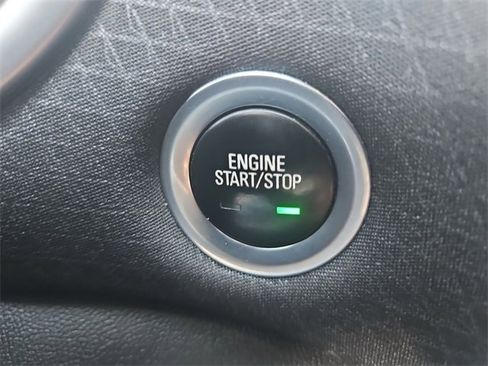 Used 2022 Chevrolet Malibu LT image 17