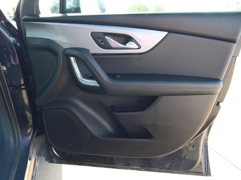 Used 2020 Chevrolet Blazer LT FWD image 39