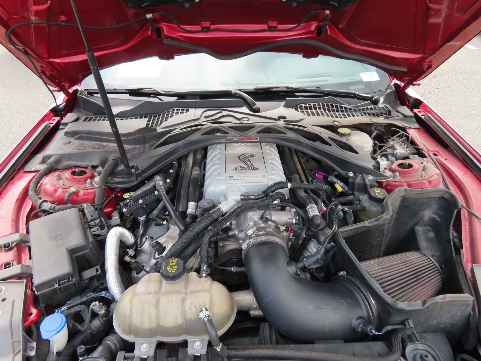 Used 2022 Ford Mustang Shelby GT500 w/ Technology Package RWD image 15
