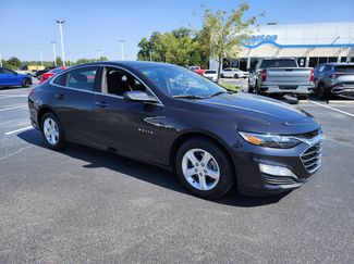 Used 2023 Chevrolet Malibu LT image 1