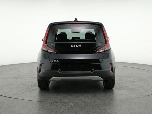 Used 2025 Kia Soul LX w/ LX Technology Package FWD image 7