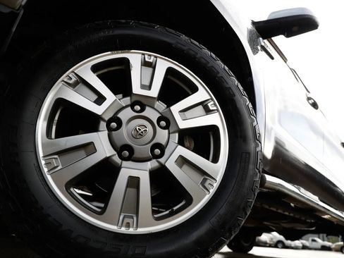 Used 2014 Toyota Tundra 1794 Edition image 25