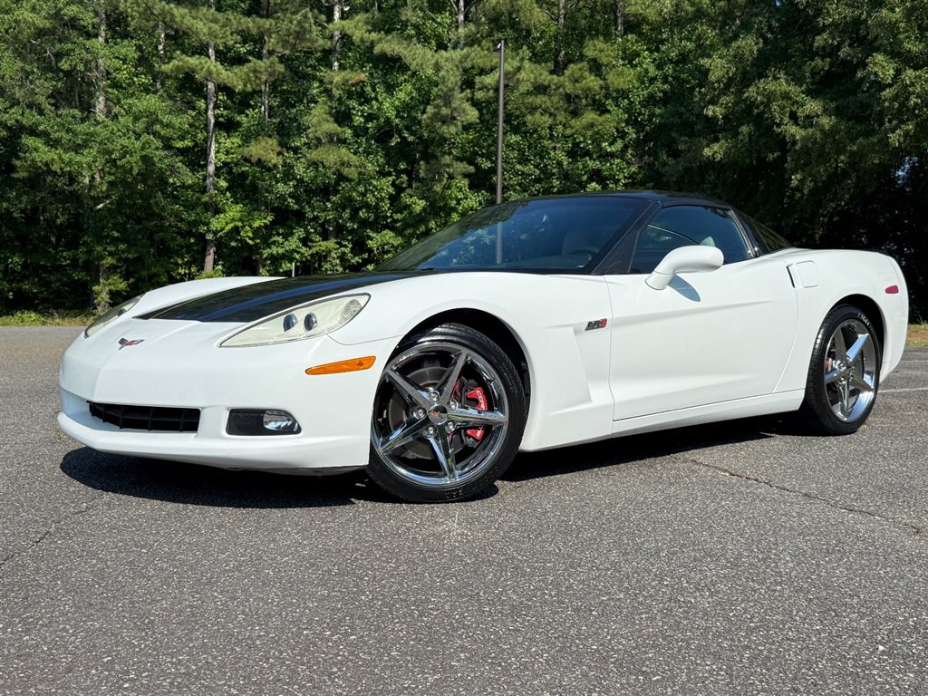 Used 2013 Chevrolet Corvette Coupe w/ 3LT Preferred Equipment Group RWD image 2