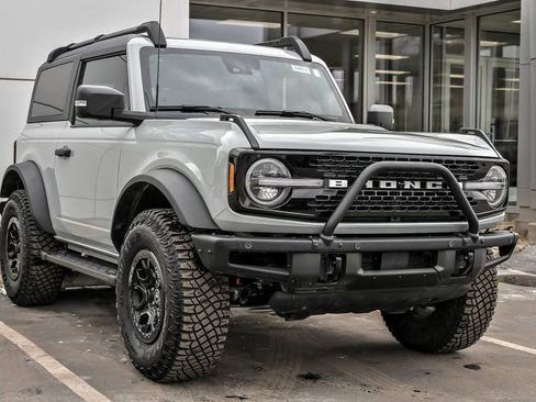 Used 2024 Ford Bronco Wildtrak image 10