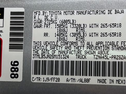 Certified 2025 Toyota Tacoma SR5 image 28