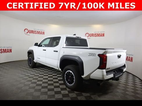 Used 2024 Toyota Tacoma TRD Off-Road image 12