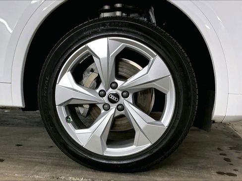 Certified 2023 Audi Q5 2.0T Premium Plus w/ Premium Plus Package AWD/4WD image 12