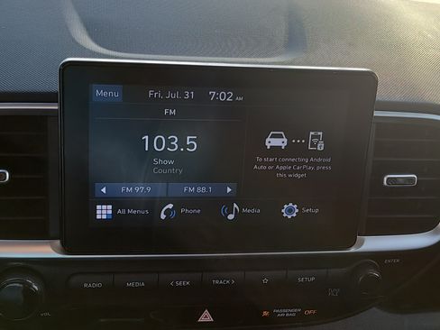 Used 2025 Hyundai Venue SE FWD image 21