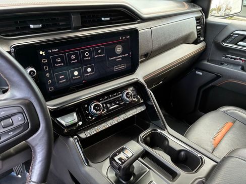 Used 2023 GMC Sierra 1500 AT4 image 30