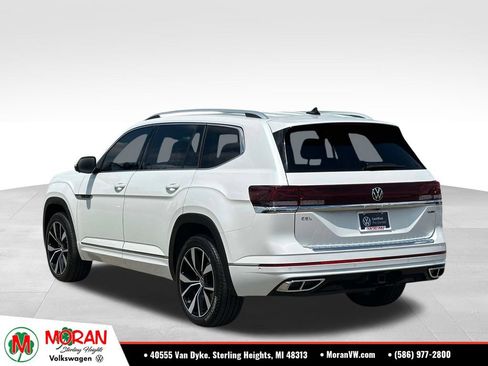Used 2024 Volkswagen Atlas SEL Premium R-Line AWD/4WD image 3