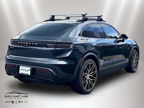 Used 2026 Porsche Macan Electric RWD image 11