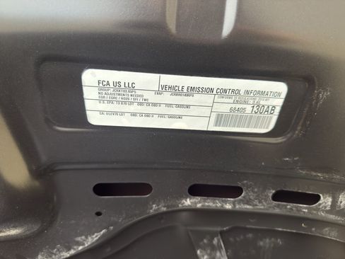 Used 2022 Chrysler Pacifica Pinnacle AWD/4WD image 33