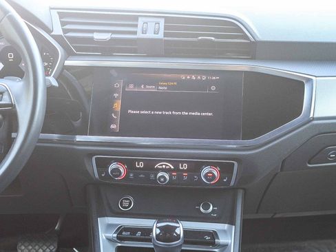 Used 2022 Audi Q3 2.0T Premium w/ Convenience Package image 14