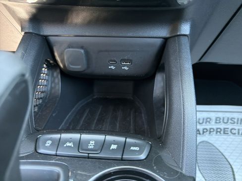Used 2025 Chevrolet TrailBlazer LT AWD/4WD image 29