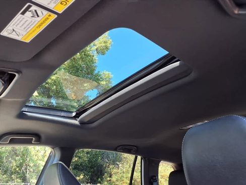 Used 2023 Honda Passport EX-L image 17