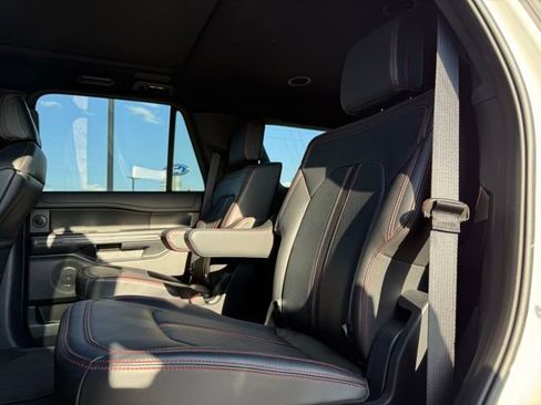 Used 2023 Ford Expedition Limited AWD/4WD image 19