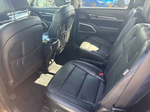 Certified 2023 Kia Telluride S w/ S Sunroof Package AWD/4WD image 13