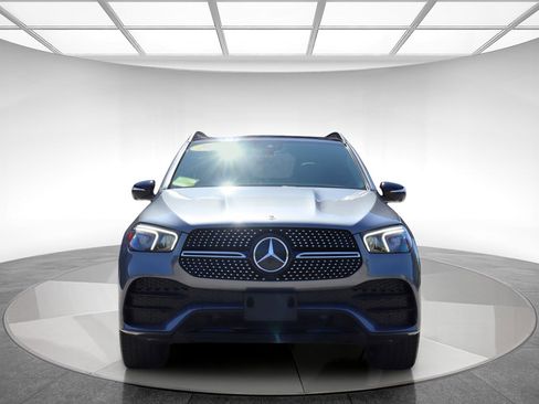 Used 2021 Mercedes-Benz GLE 350 4MATIC w/ AMG Line Exterior image 2