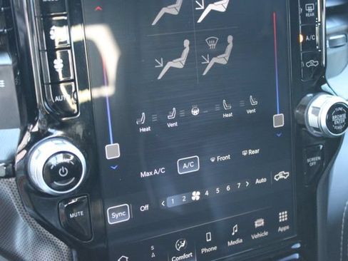 Used 2023 RAM 1500 Limited AWD/4WD image 26