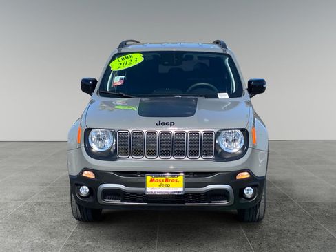 Used 2023 Jeep Renegade Latitude AWD/4WD image 8