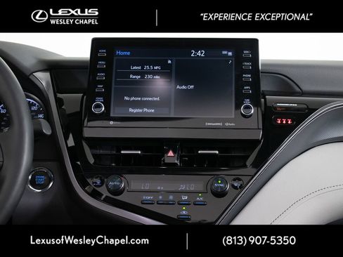 Used 2023 Toyota Camry SE w/ Cold Weather Package FWD image 26