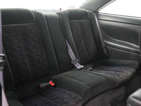 Used 2002 Toyota Solara SE FWD image 12