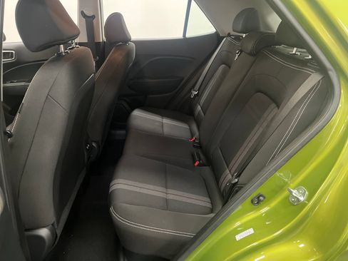 Used 2024 Hyundai Venue SEL FWD image 26