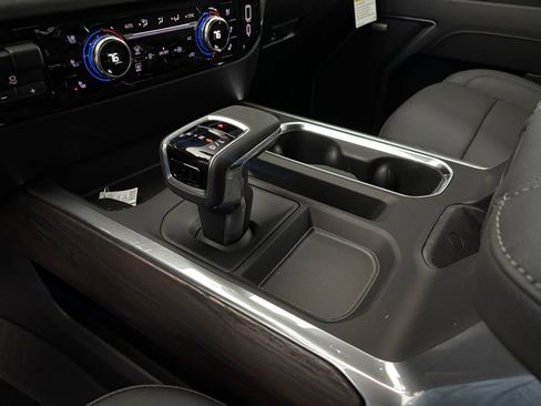 New 2026 GMC Sierra 1500 SLT w/ SLT Premium Plus Package image 29