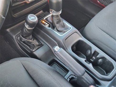 Used 2021 Jeep Wrangler Sport S image 18