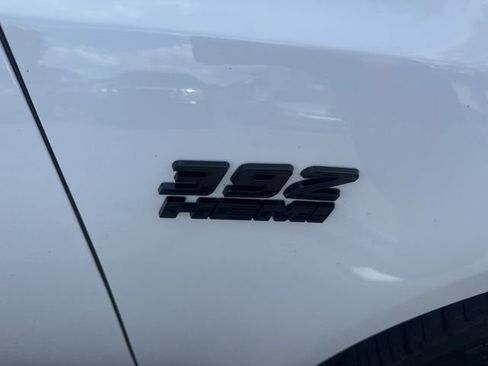 Used 2023 Chrysler 300 C RWD image 6