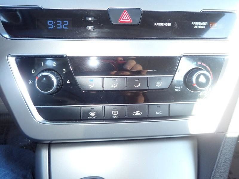 Used 2015 Hyundai Sonata SE FWD image 18