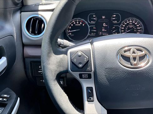 Used 2020 Toyota Tundra Limited w/ Limited Premium Package AWD/4WD image 24