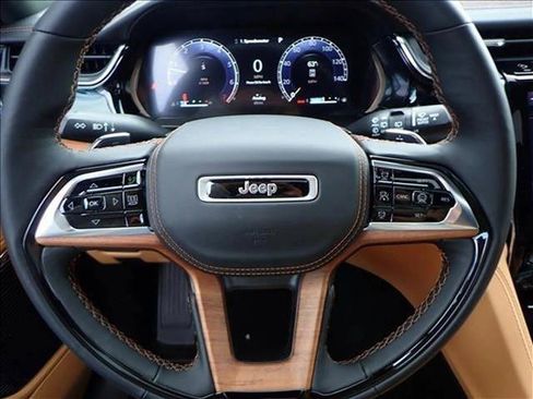 New 2025 Jeep Grand Cherokee L Summit image 15