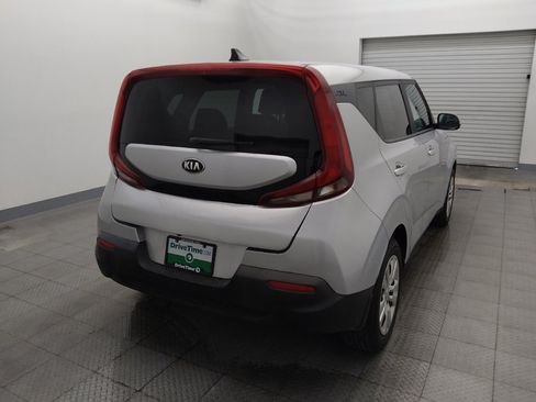 Used 2021 Kia Soul LX FWD image 7